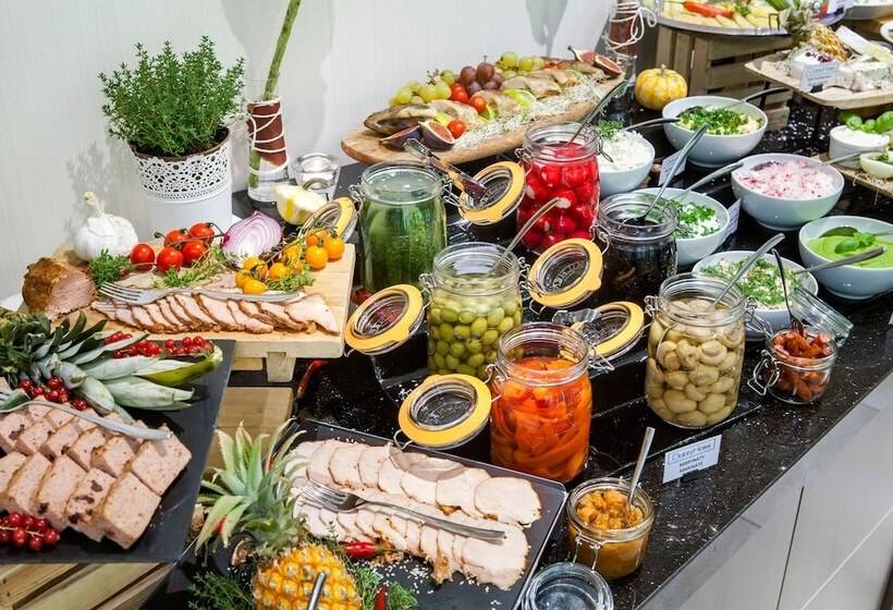 Różany Gaj   Destigo Hotels