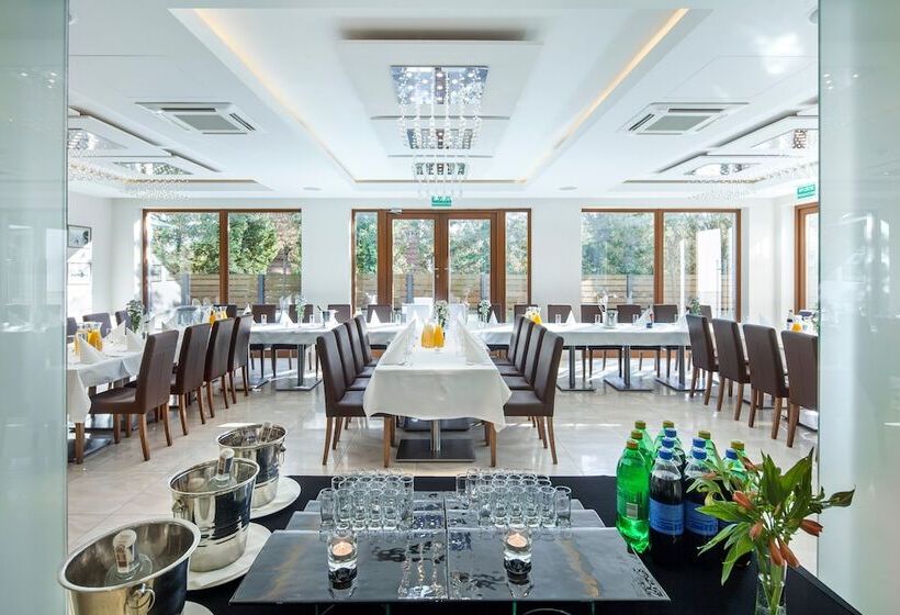 Różany Gaj   Destigo Hotels