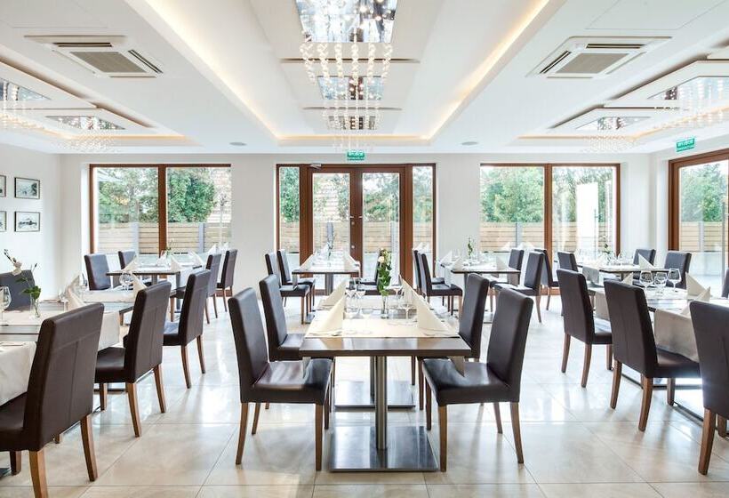 Różany Gaj   Destigo Hotels