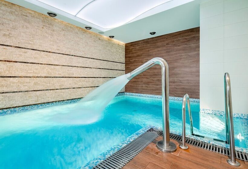 Różany Gaj   Destigo Hotels