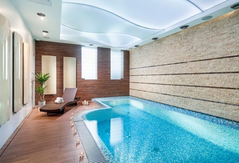 Różany Gaj   Destigo Hotels