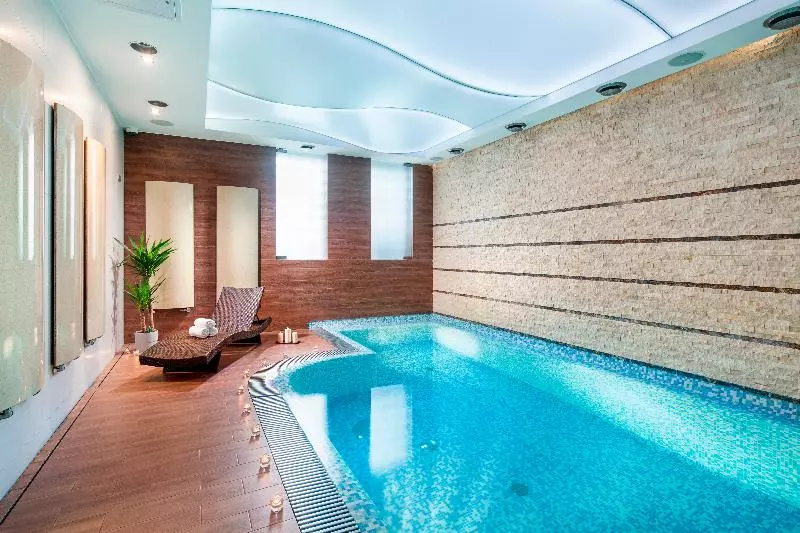 Różany Gaj   Destigo Hotels