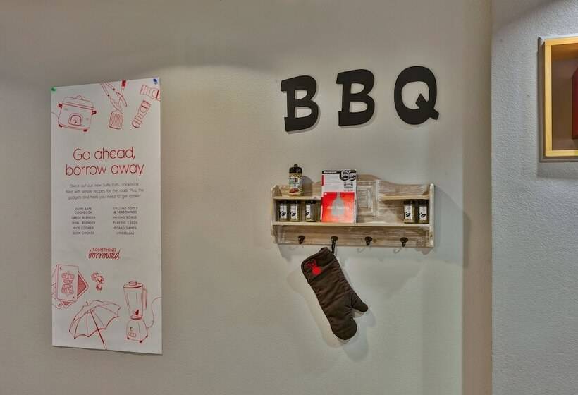 Отель Towneplace Suites By Marriott Nashville Airport