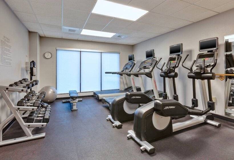 Отель Towneplace Suites By Marriott Nashville Airport