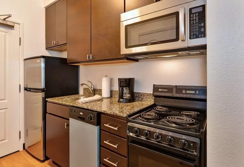 酒店 Towneplace Suites By Marriott Nashville Airport