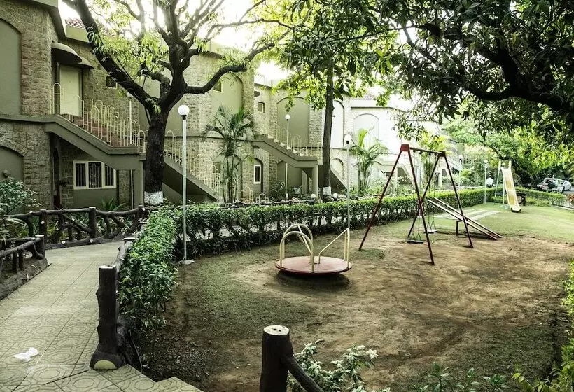 Ras By Treat Resorts, Silvassa