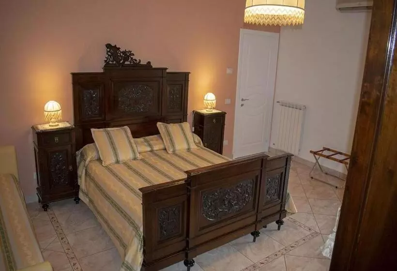 تختخواب و صبحانه La Casa D'a...mare