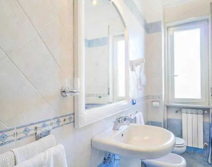 تختخواب و صبحانه La Casa D'a...mare