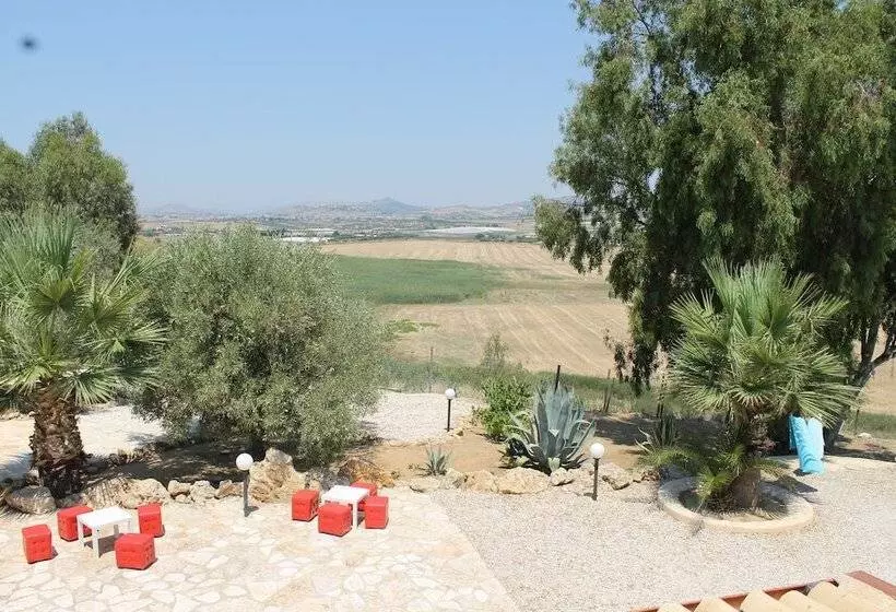 تختخواب و صبحانه Villa Alisia