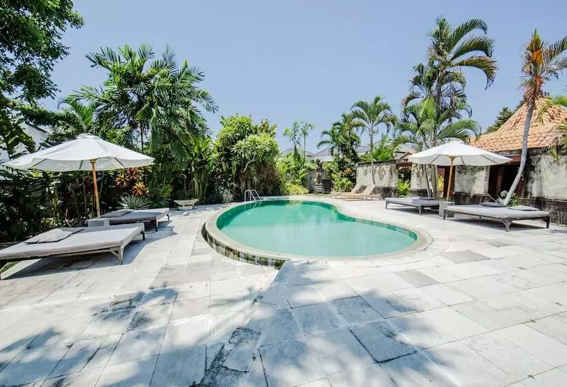 هتل Fare Ti’i Villas