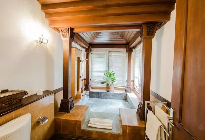 هتل Fare Ti’i Villas