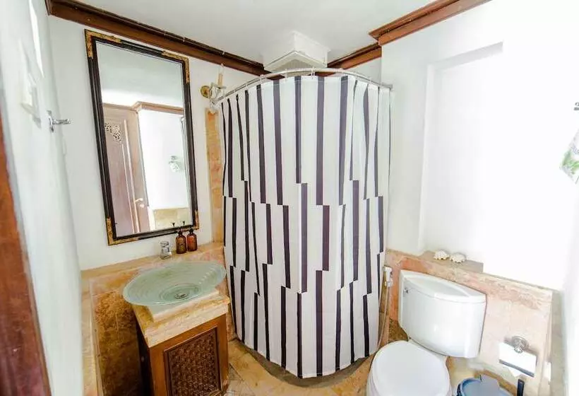 هتل Fare Ti’i Villas