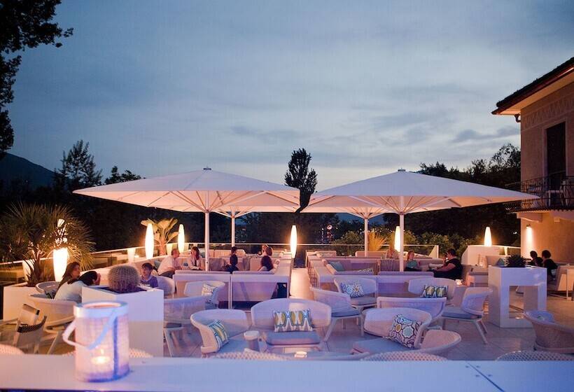 ホテル Giardino Lago