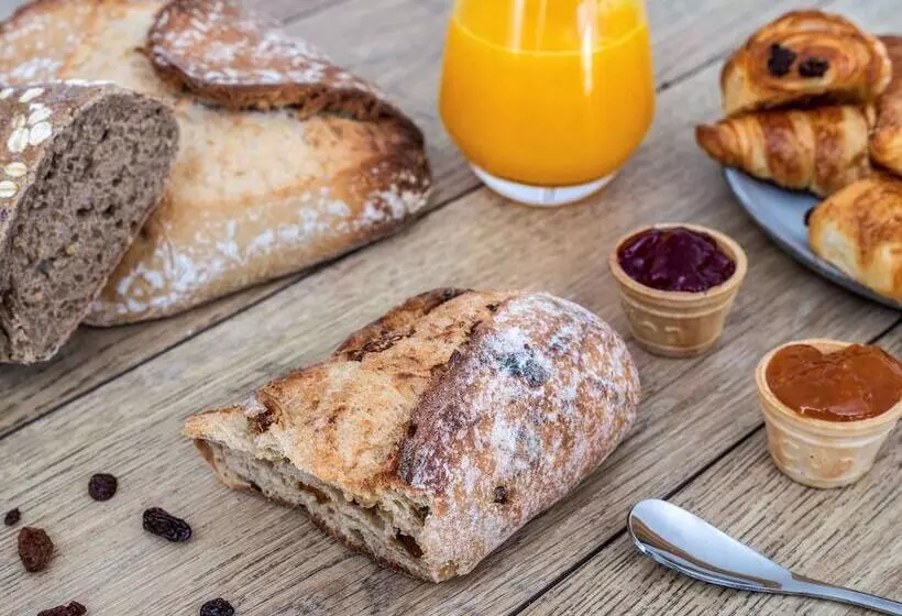 فندق Ibis Styles Montargis Arboria