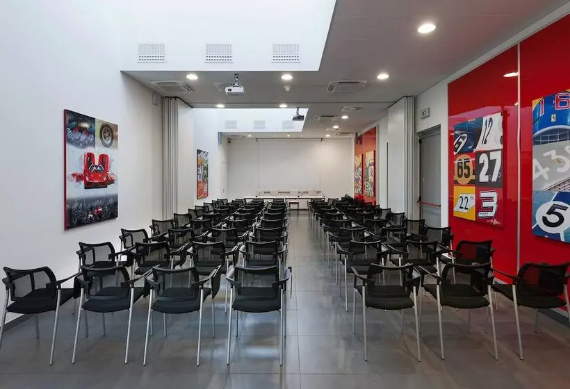 هتل Maranello Village