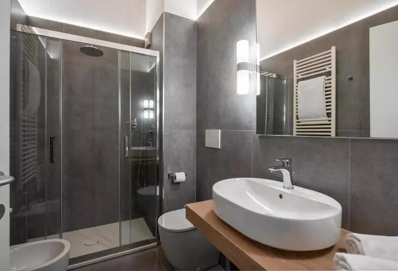 هتل Maranello Village