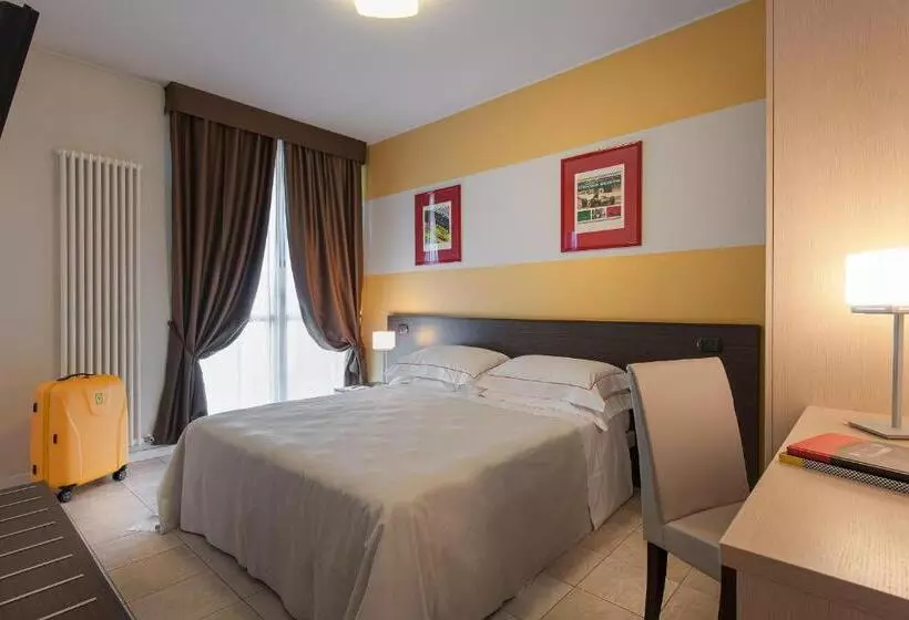 هتل Maranello Village