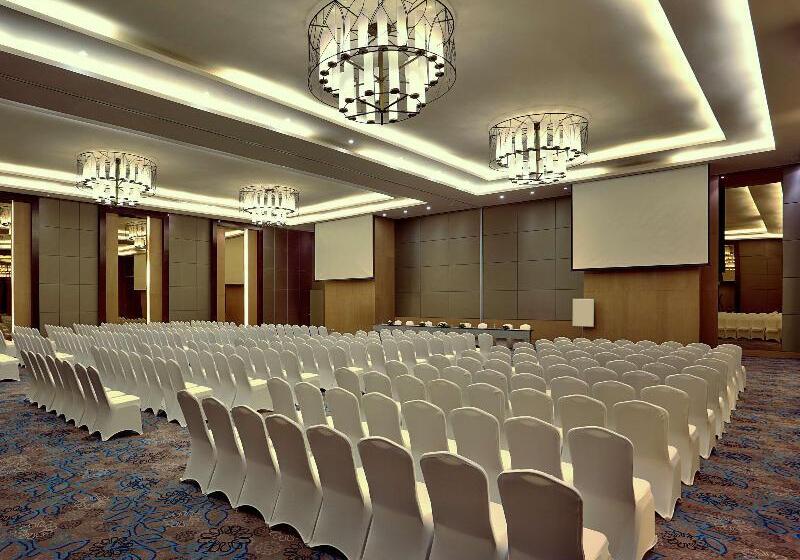 فندق Mercure Serpong Alam Sutera