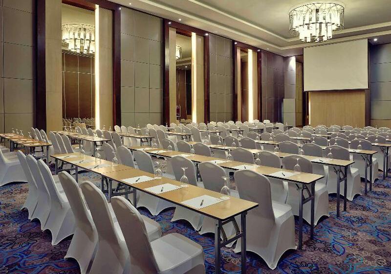 فندق Mercure Serpong Alam Sutera