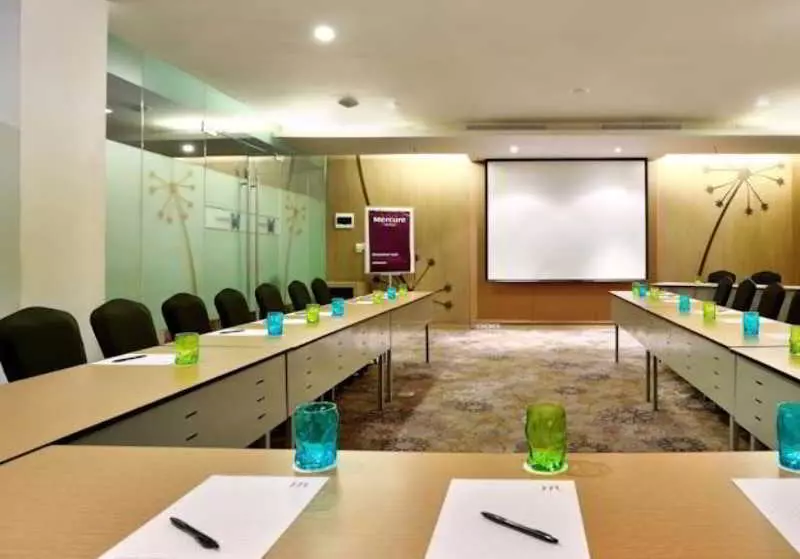 בית מלון כפרי Mercure Serpong Alam Sutera