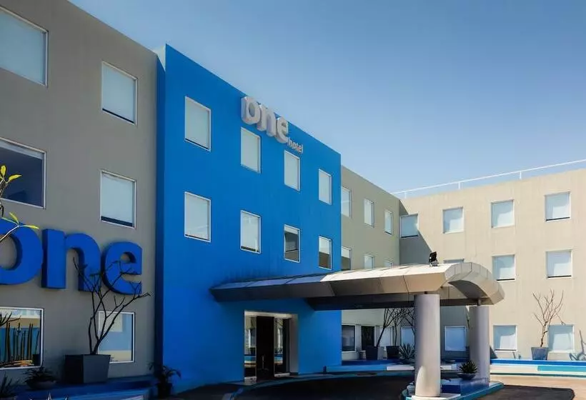 Отель One Oaxaca Centro