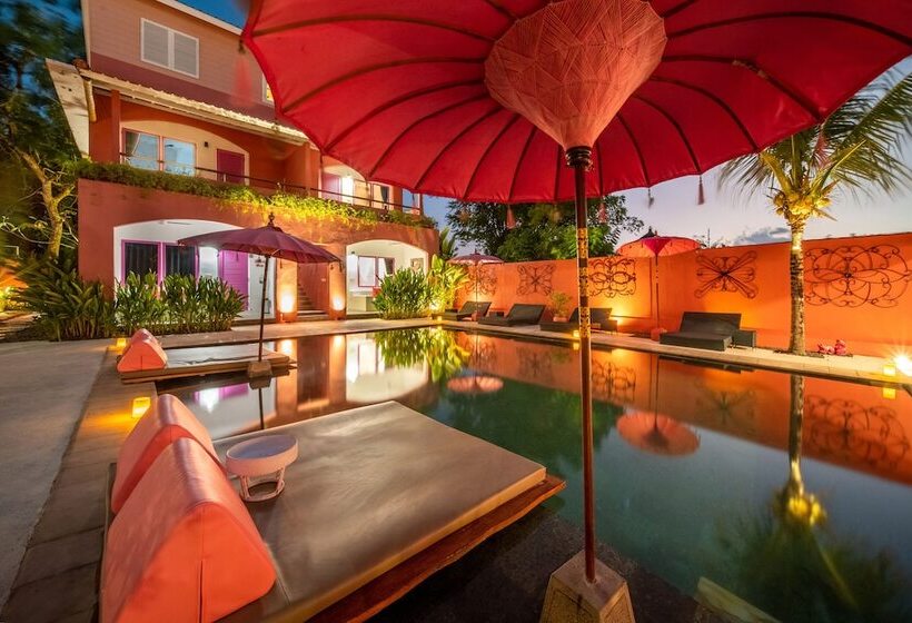 فندق Pinkcoco Uluwatu   Constant Surprises & For Cool Adults Only