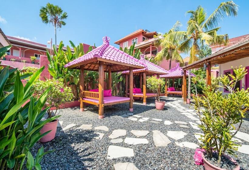 فندق Pinkcoco Uluwatu   Constant Surprises & For Cool Adults Only