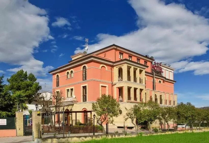 Отель Ristorante Casa Rossa