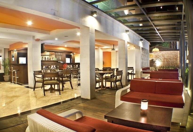 فندق Royal Regantris Kuta