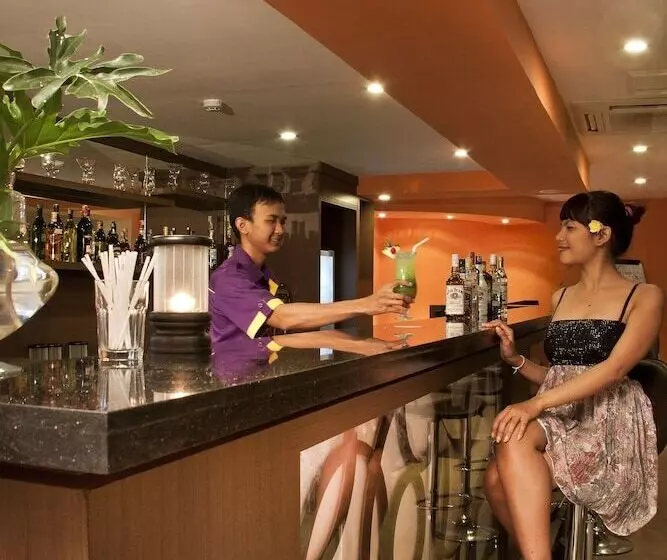 ホテル Royal Regantris Kuta