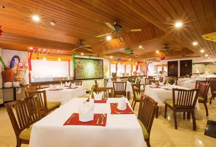 ホテル Royal Regantris Kuta