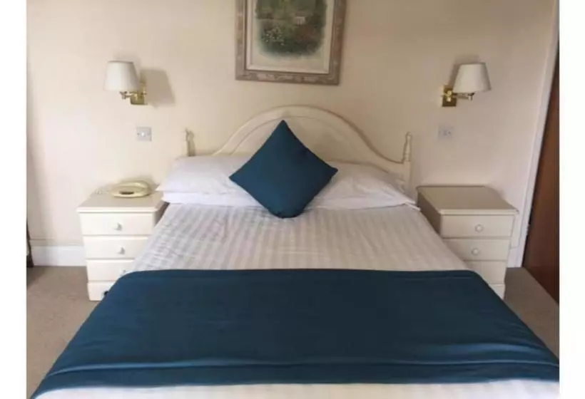 ホテル Runnymede Court