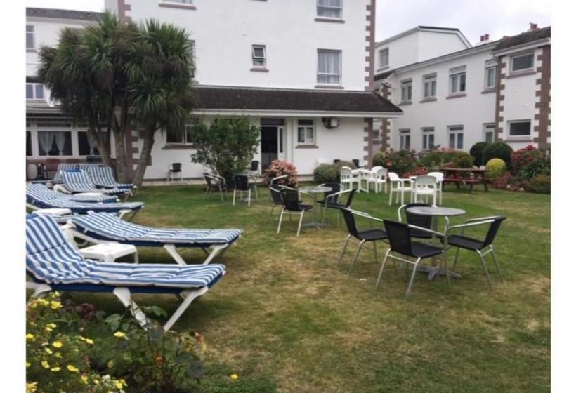 فندق Runnymede Court