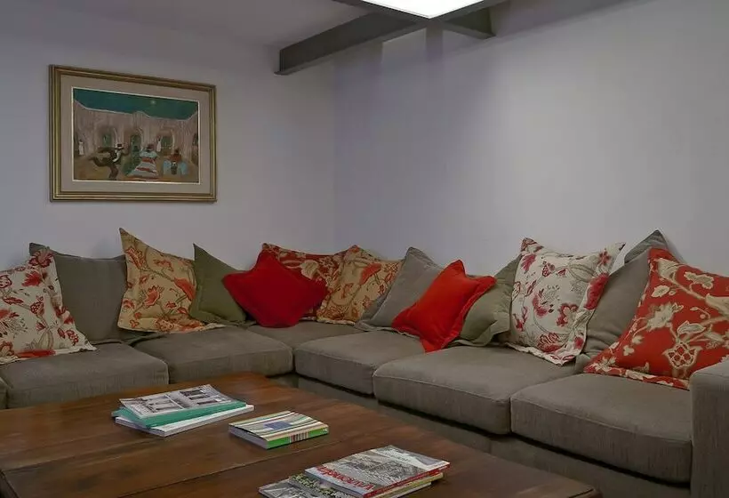 هتل San Telmo Suites