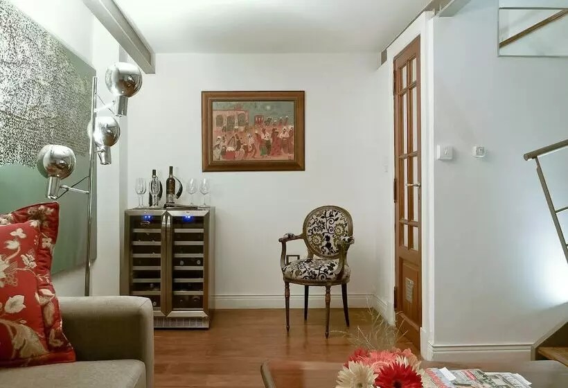 هتل San Telmo Suites