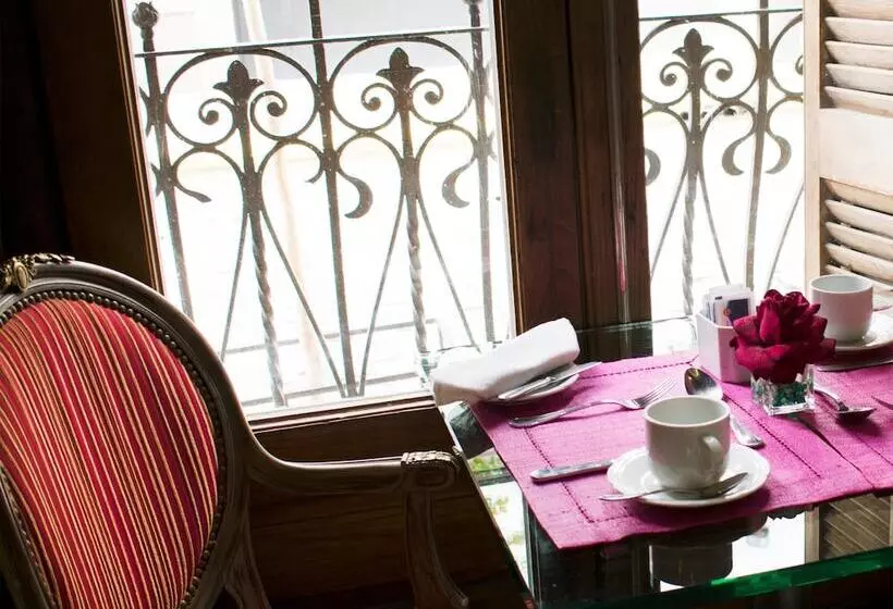 هتل San Telmo Suites