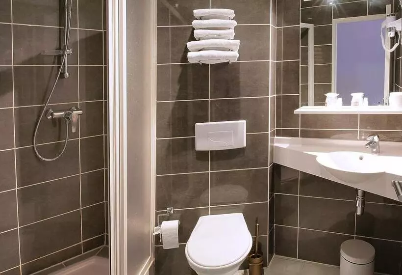 Hotel Paris Pacific Paris Villejuif  Pres Du Metro L Hay Les Roses Ligne 14   Direct Paris Aeroport Orly E