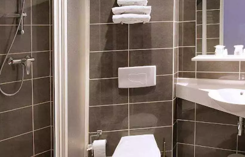 Hotel Paris Pacific Paris Villejuif  Pres Du Metro L Hay Les Roses Ligne 14   Direct Paris Aeroport Orly E