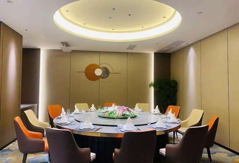 Vanburgh Hotel   Free Shuttle Bus Transfer During Canton Fair