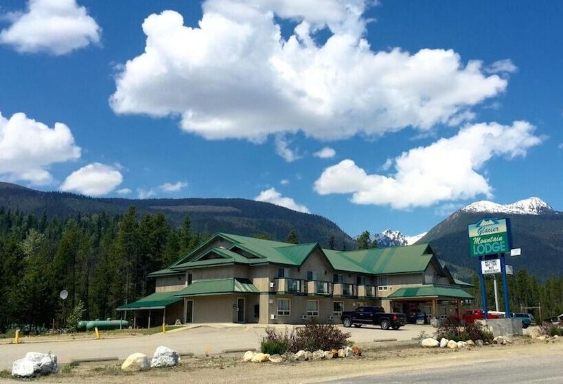 ホテル Glacier Mountain Lodge