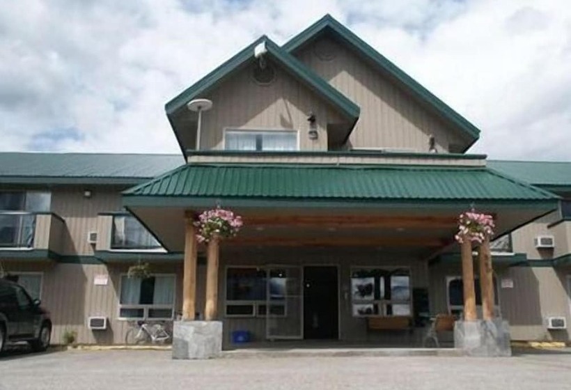 ホテル Glacier Mountain Lodge