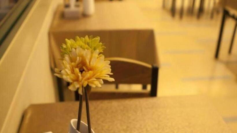 ホテル Greentree Inn Jiansu Nantong Tongzhouwan Huanghe Road Business