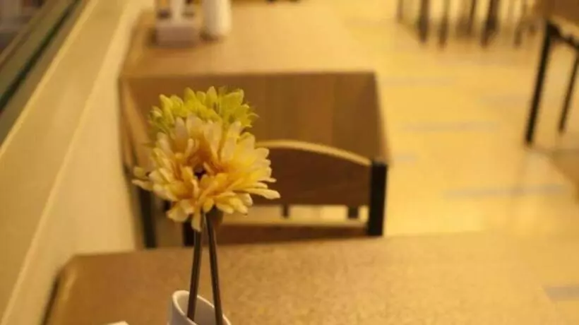 Hotelli Greentree Inn Jiansu Nantong Tongzhouwan Huanghe Road Business