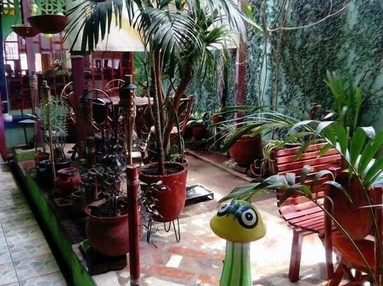 هتل Hostal Leyendas