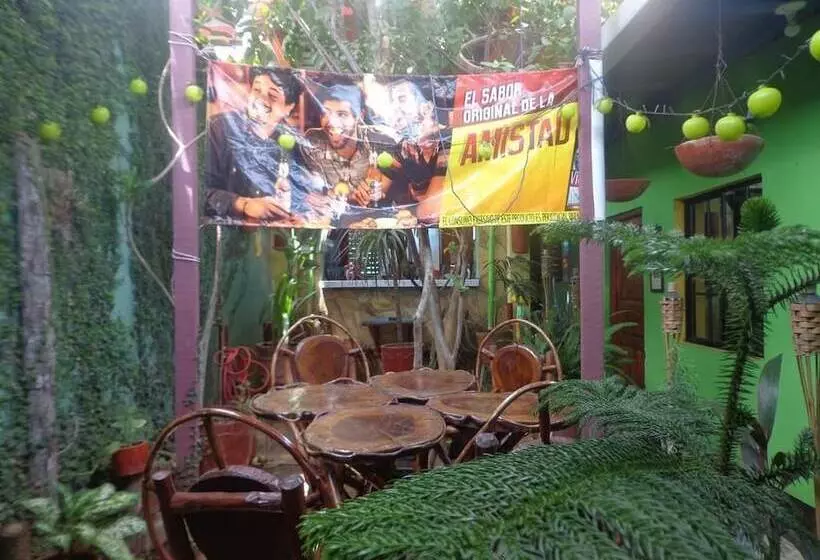 هتل Hostal Leyendas