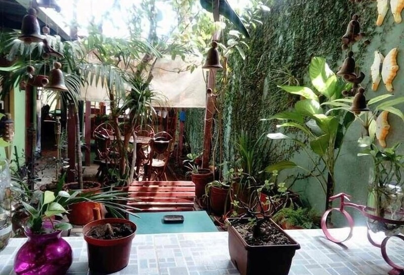 هتل Hostal Leyendas