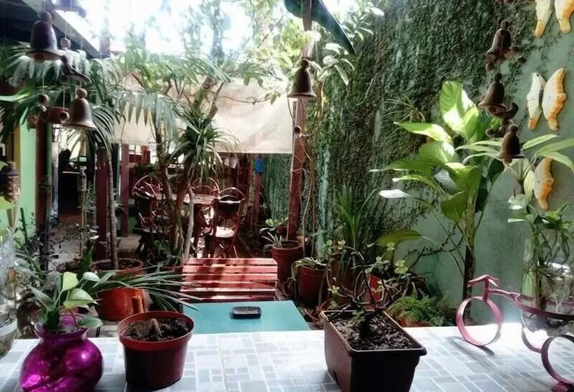 هتل Hostal Leyendas