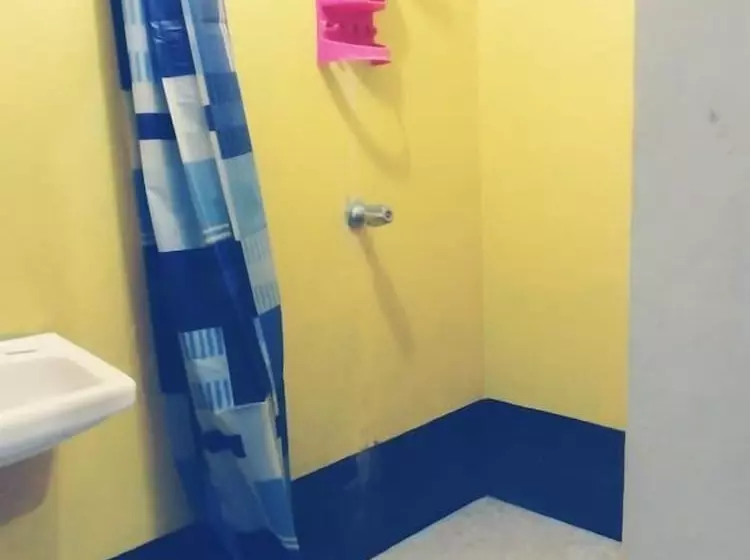 هتل Hostal Leyendas