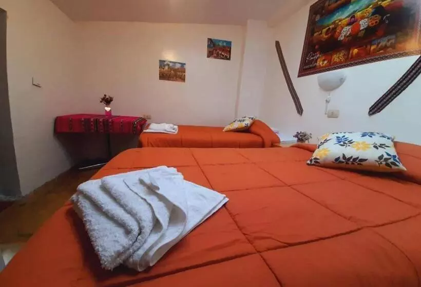 ユースホステル Hostal Raymi