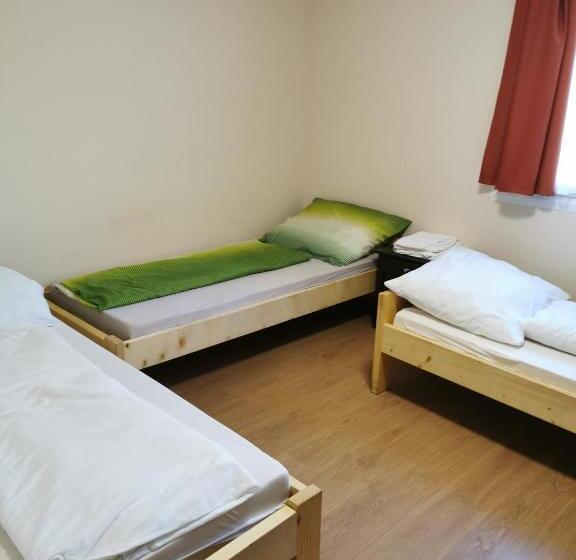 住宿加早餐  Strand Motel, Vígadó Csárda